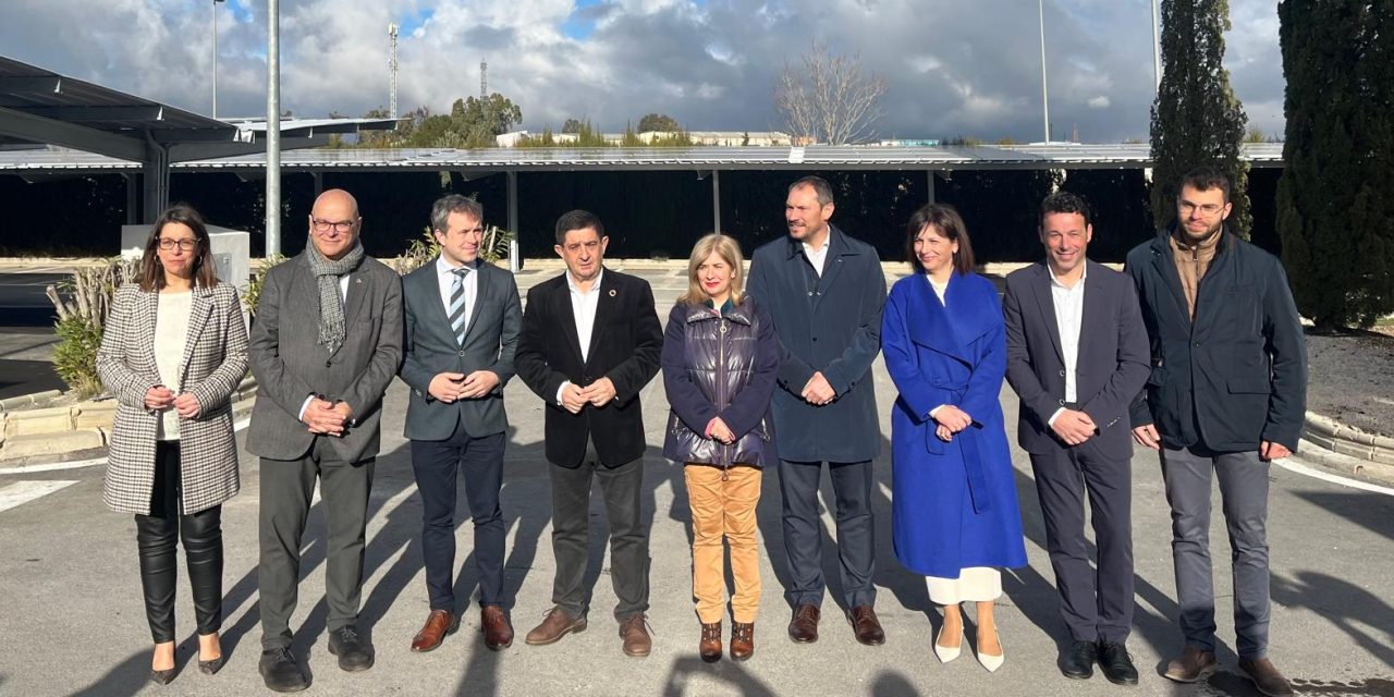 Las nuevas placas solares fotovoltaicas del Olivo Arena y del Palacio de Congresos permitirán un ahorro energético del 90%